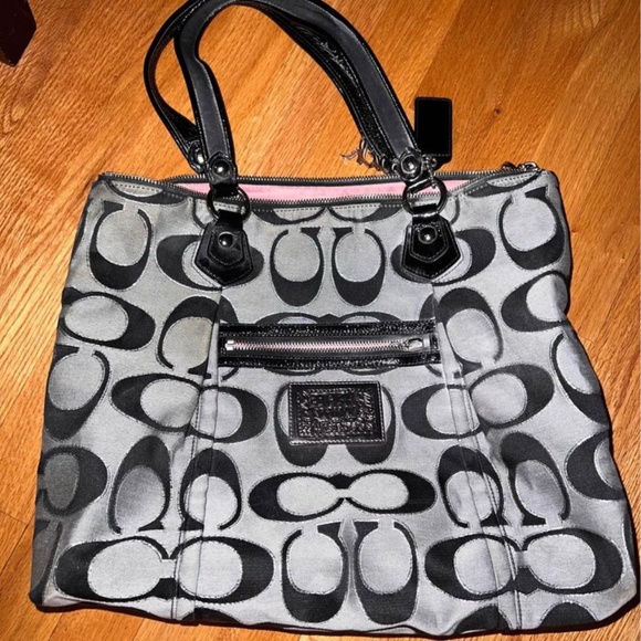 Coach Tote - Picture 1 of 1